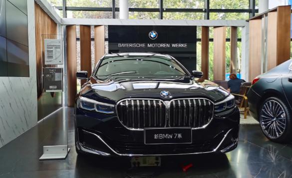 宝马7系深度体验,宝马7系开起来什么感觉