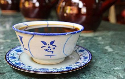 口腔粘膜损伤肿么办?先把烟戒了再说吧!