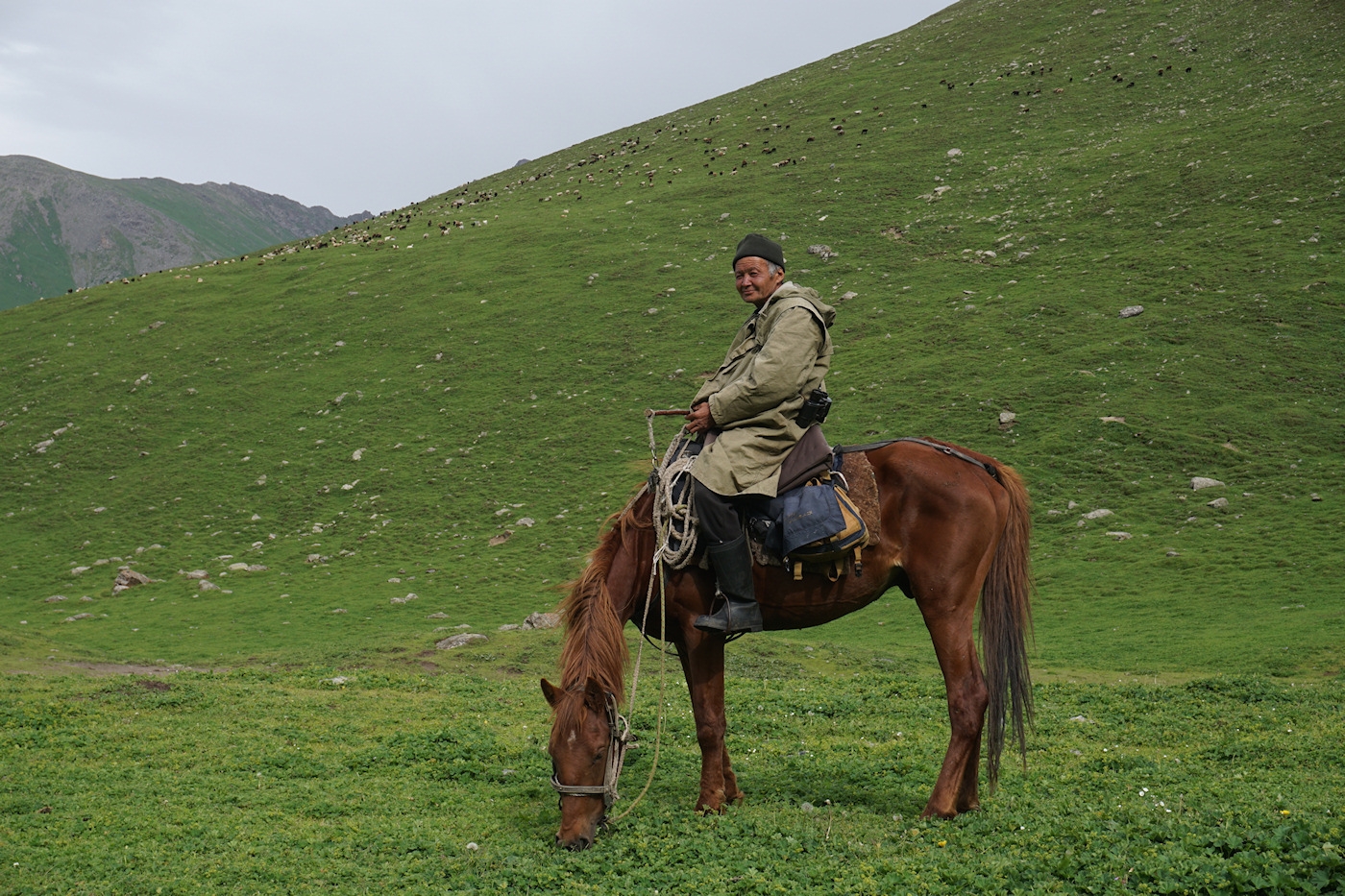 吉尔吉斯人来源于中国？吉尔吉斯人和柯尔克孜族为什么分居两国？