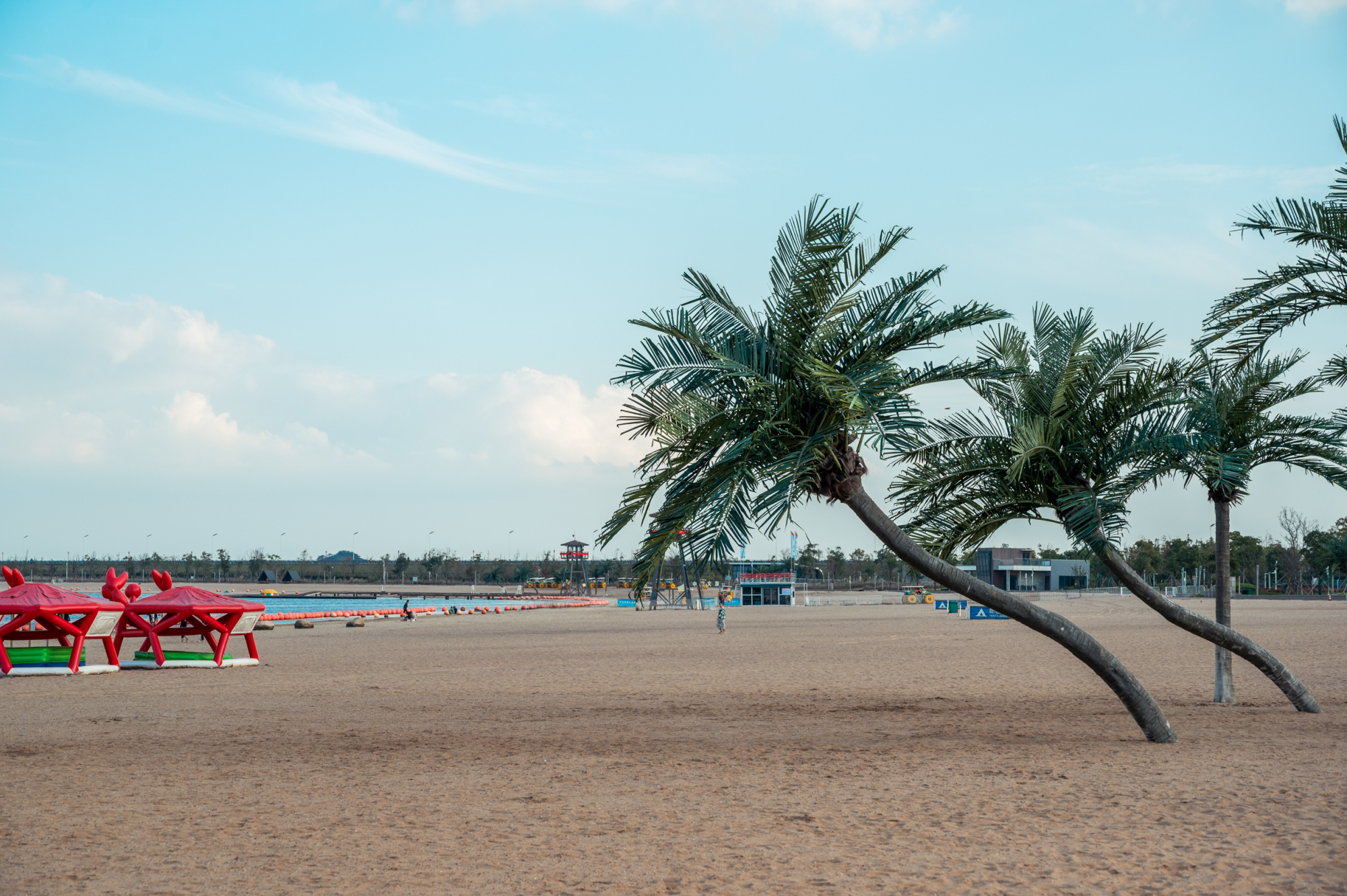 宁波附近有山有海有沙滩的地方,浙江省宁波市海边有沙滩吗