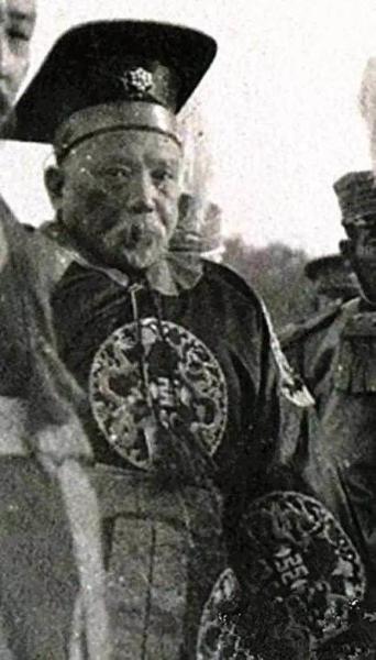 论中华人民共和国成立的意义,论中华人民共和国简史