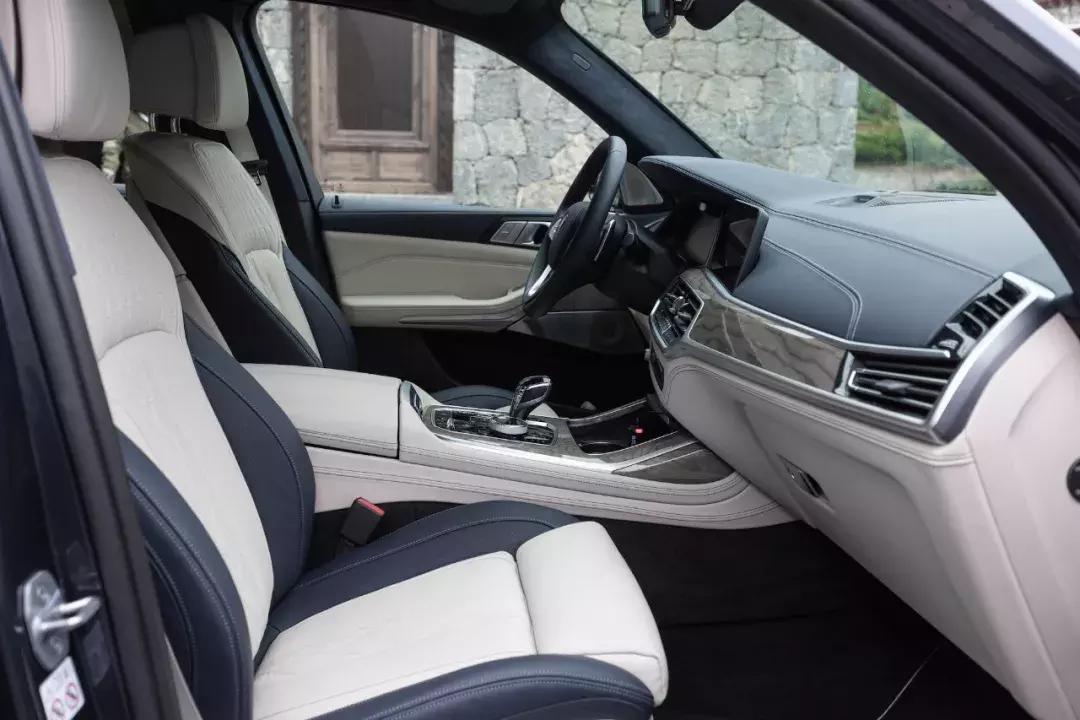 宝马x8suv试驾,宝马全新轿跑型suv