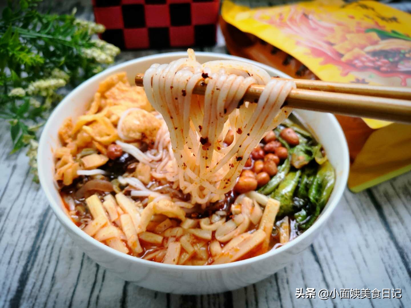 正宗柳州螺蛳粉好吃到爆,正宗柳州螺蛳粉特辣