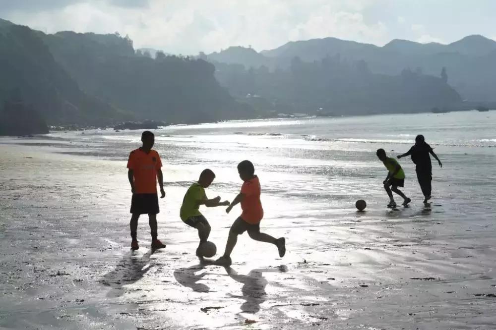 人民网追风少年,追风少年新华社
