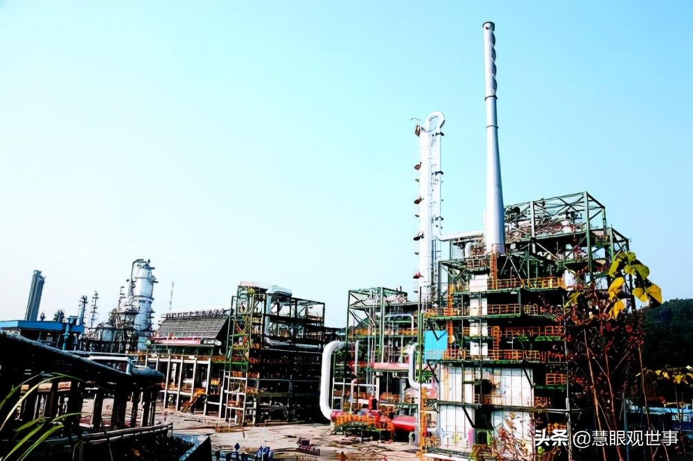 七十年代引进化肥,七十年代初期引进外资建立的项目