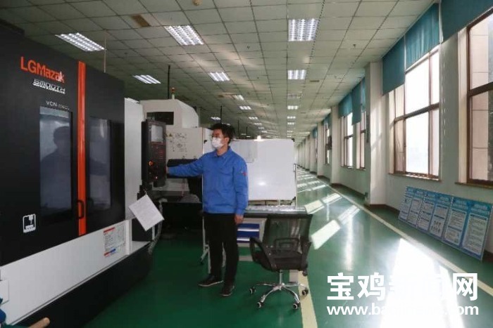 疫情防控不松劲守护平安不停歇,疫情防控不松懈春耕生产不松劲