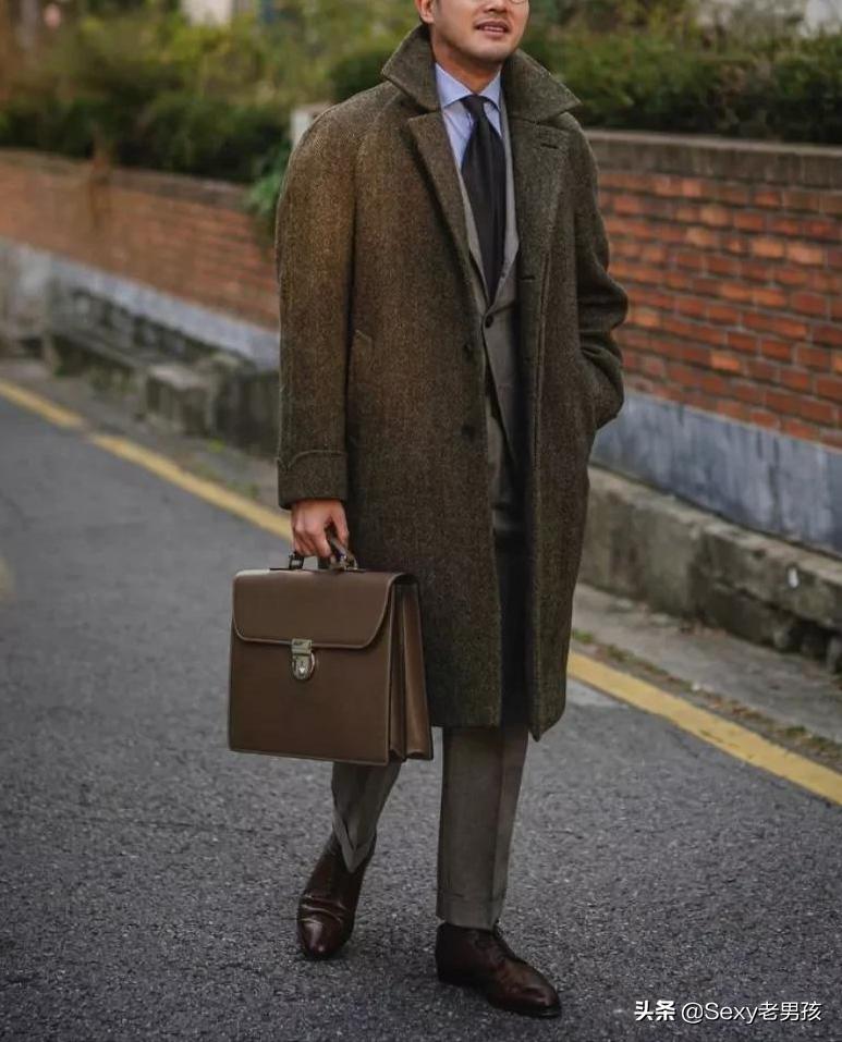男士西装穿搭｜一件毛衫带来的温暖