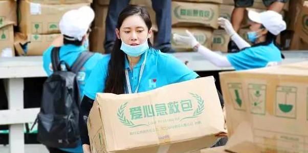 秋瓷炫悲惨童年,秋瓷炫视频小时候悲惨经历