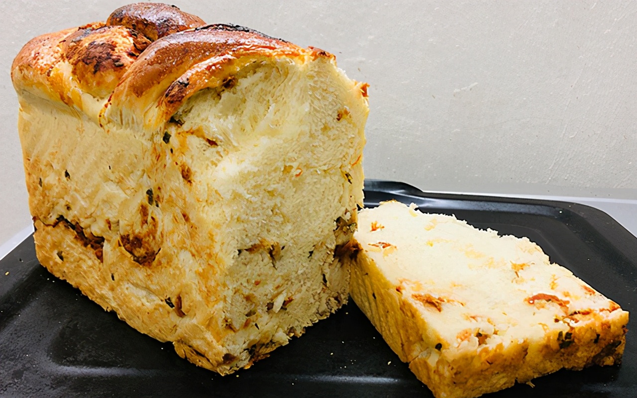 手撕软面包营养早餐奶香味大,手撕肉松面包超级松软全家的最爱