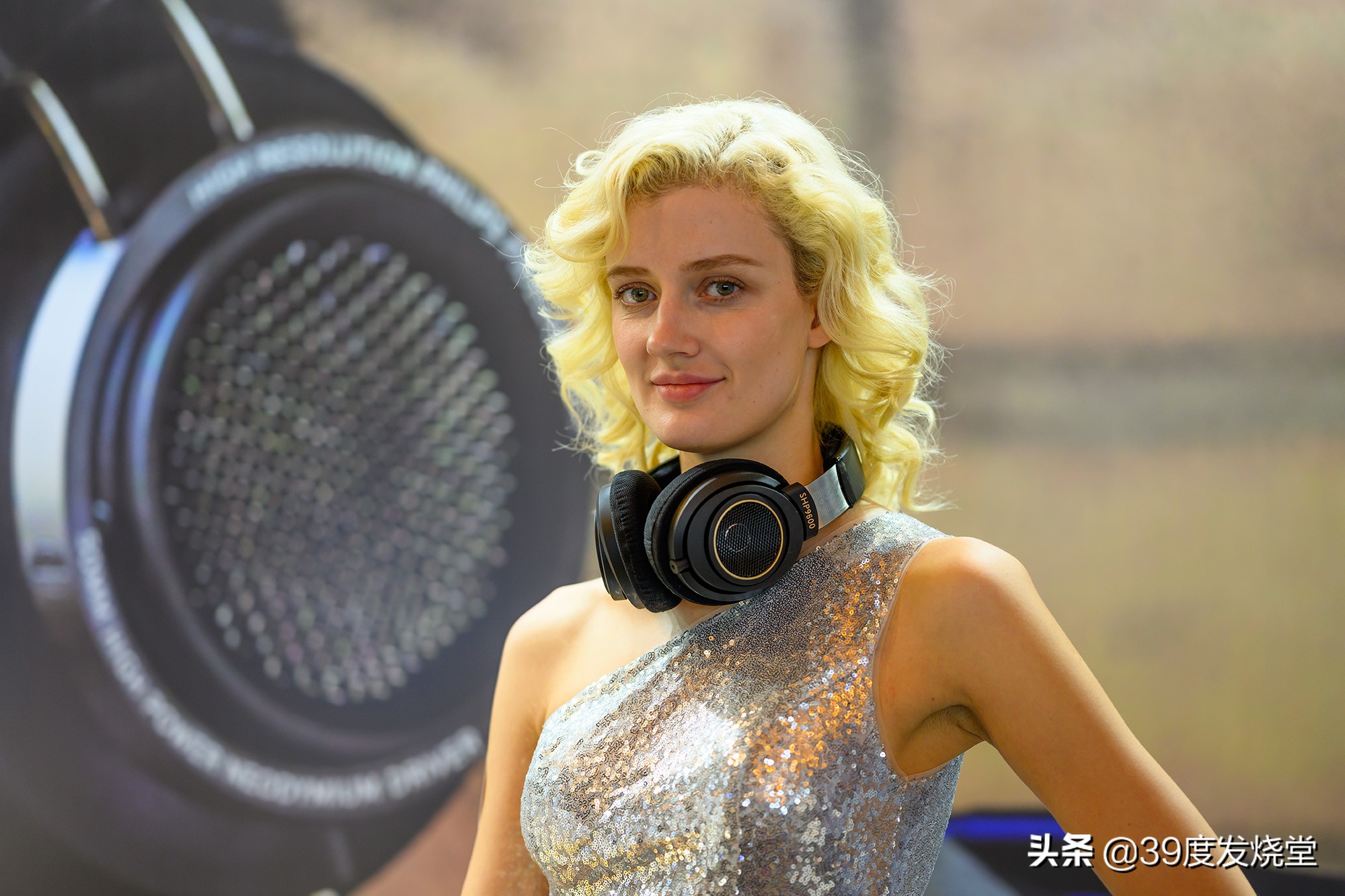 这5000元真值了！尼康Z85mmf/1.8轻量化人像镜头评测