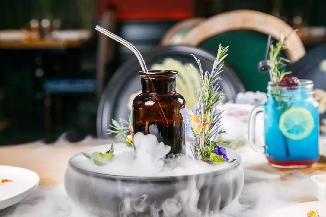 万元抽奖！送戴森卷发棒+TF口红！这家花园西餐厅让我开始嫌弃男友！