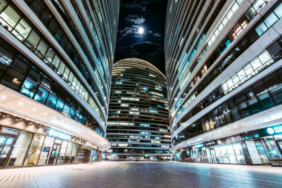 新冠疫情下零售行业,疫情下的时尚行业现状