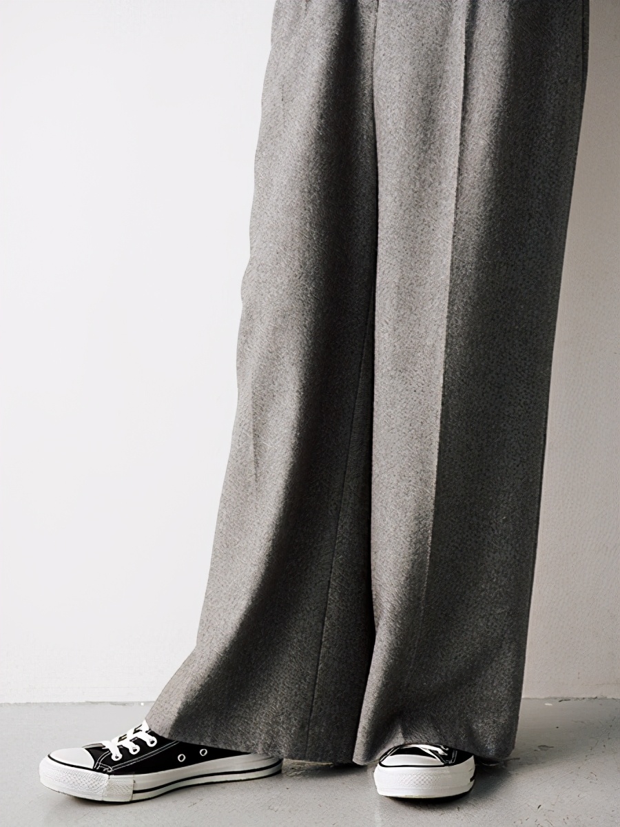 匡威经典款高帮鞋配什么裤子,匡威高帮鞋怎么搭配才好看