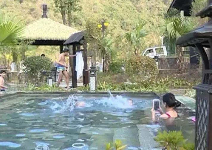 低价组团旅游陷阱,报团旅游差价为什么那么大