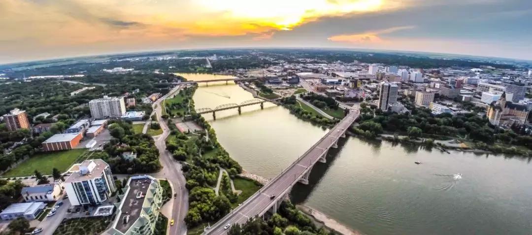 温哥华和渥太华区别,渥太华为什么叫渥太华