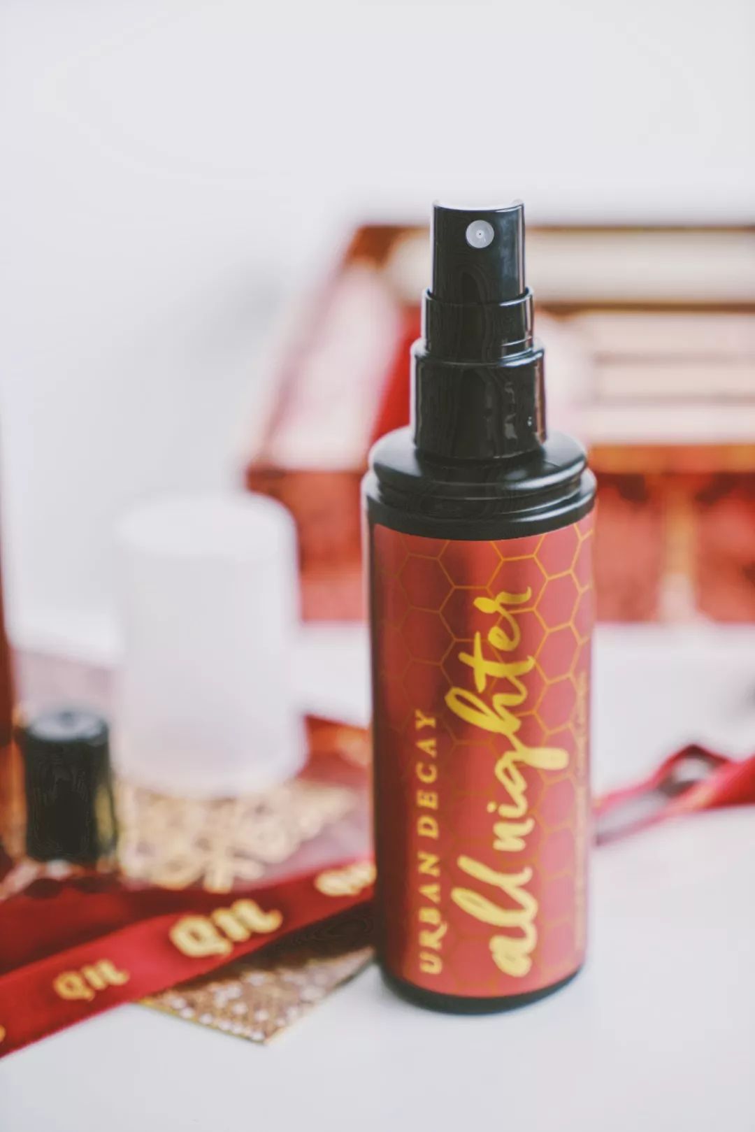 一千块防脱洗发、卸妆行李箱、油痘皮护肤、本月爱用让你大饱眼福