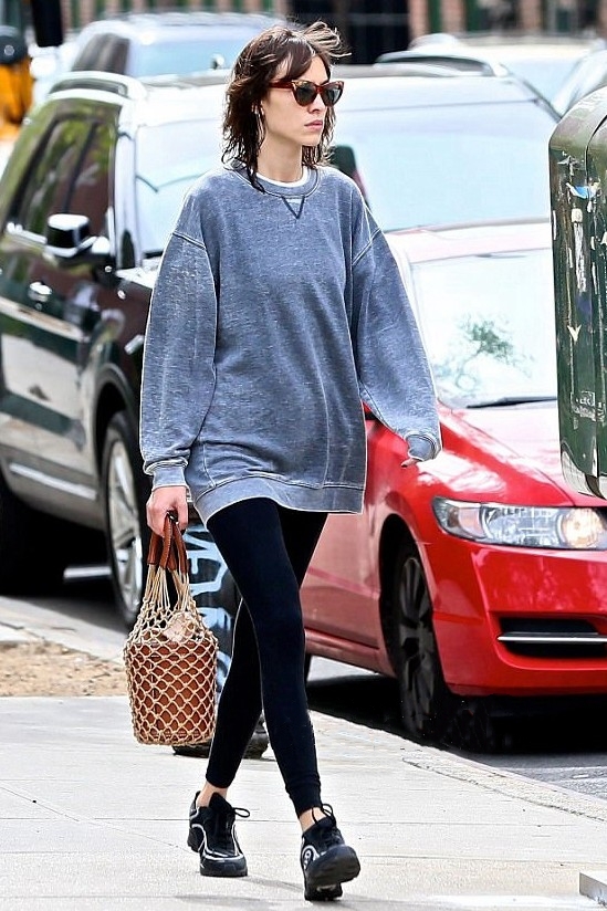 穿束脚裤子大忌,穿裤子最好避开3种雷区