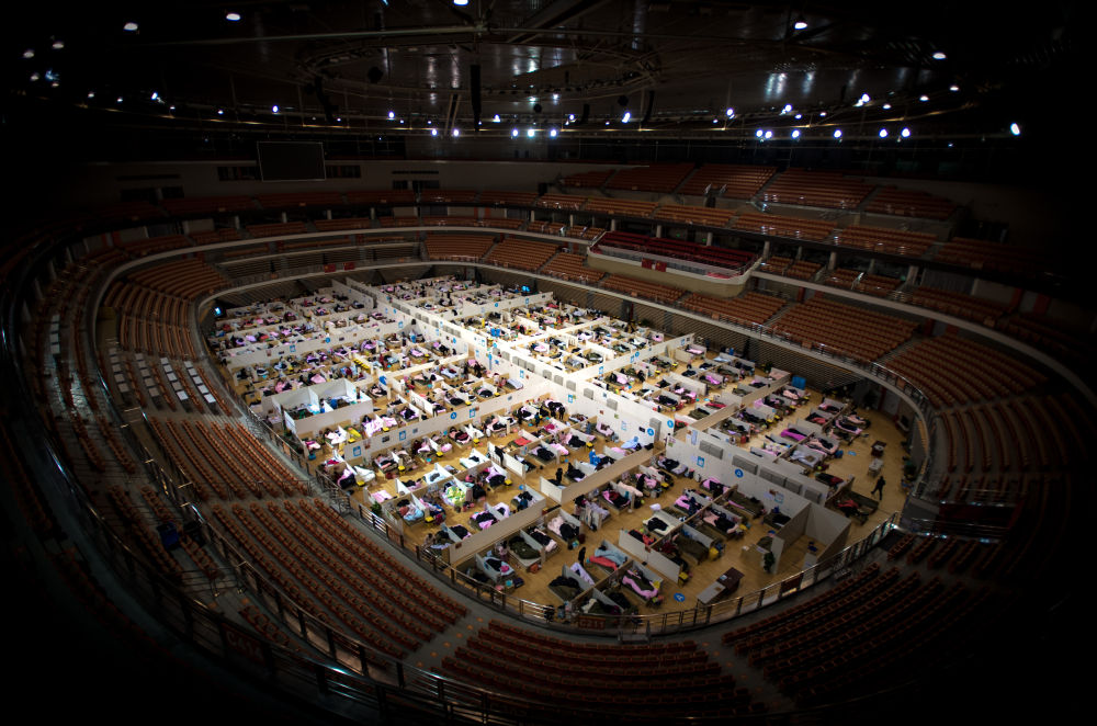 风雨无阻战胜疫情,风雨无阻的坚守在抗疫的路上