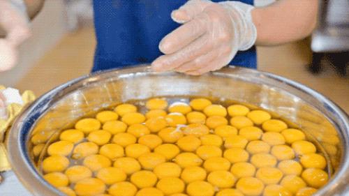 抖臀3兄弟，自带爆浆特效，香了一条街，不允许你没吃过