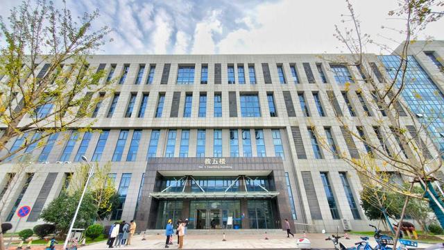 湖北工业大学火了,高考多少分才能考上这所高校呢?