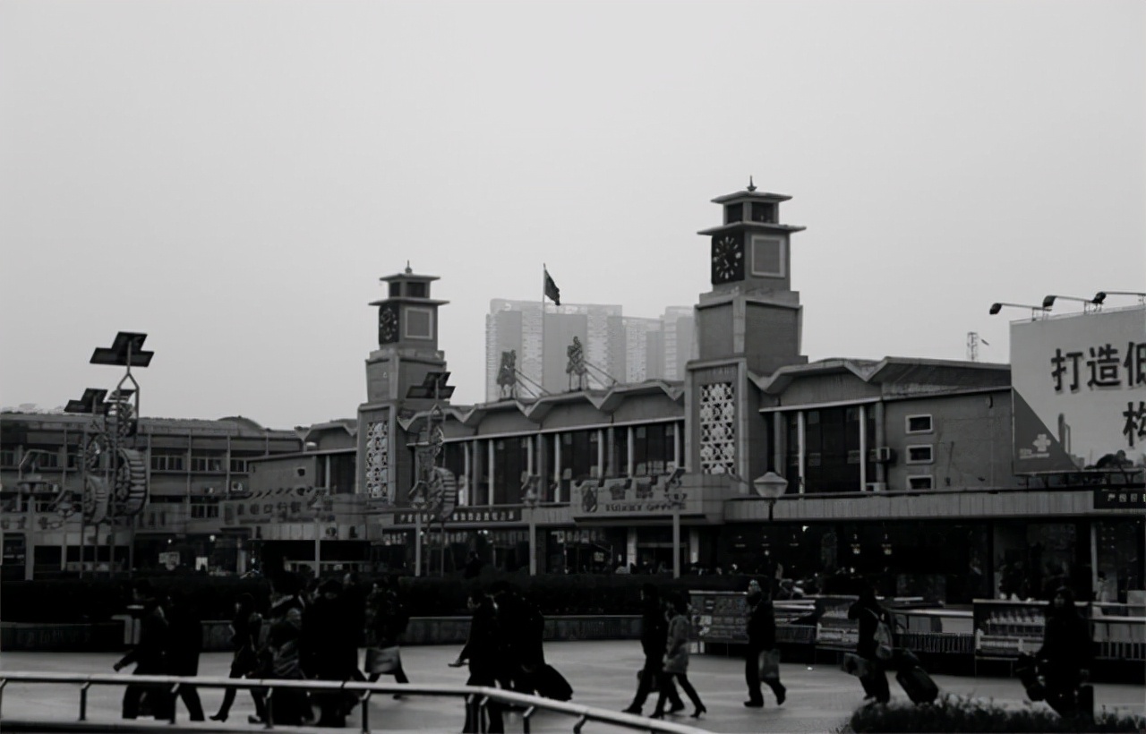 一头死猪牵出24具女尸案完整,一头死猪牵扯出24条命案