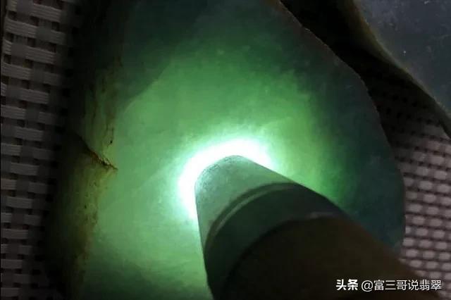 缅甸赌石怎么做,翡翠赌石之缅甸赌石