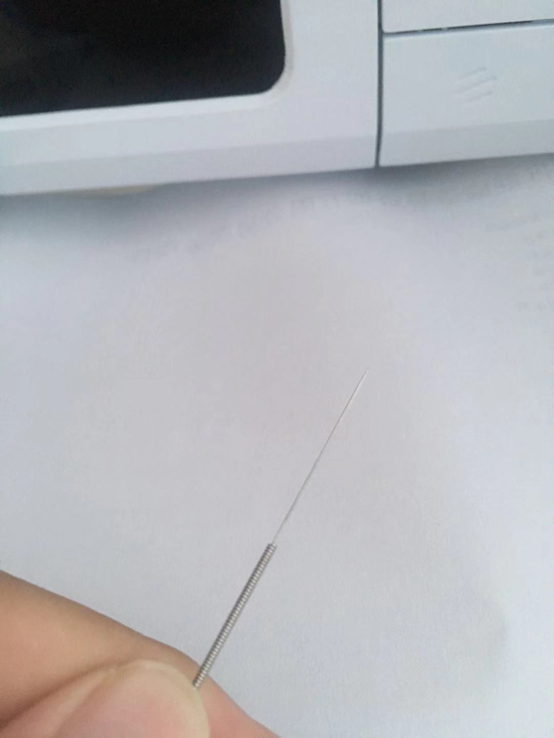 医院针灸没扎完能退吗,医院里针灸为何不管拔针