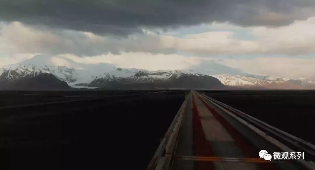 一条冰川的悲歌，与一个国家的*都迁**