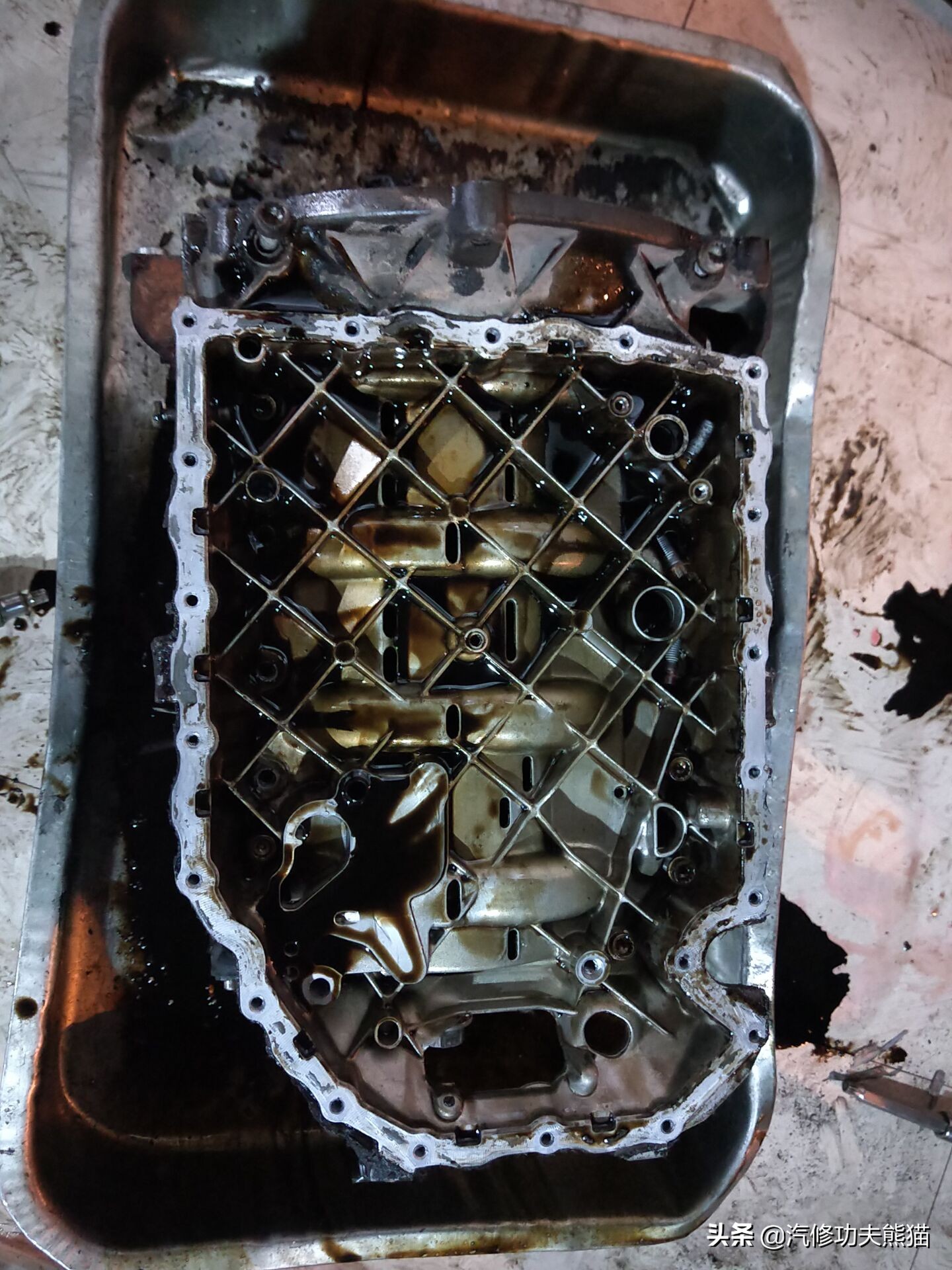 10年斯柯达昊锐1.8t烧机油怎么整,斯柯达昊锐烧机油500公里烧一升