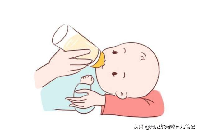 新生儿呛奶的急救与护理,早产儿吃完奶会吐奶和呛奶