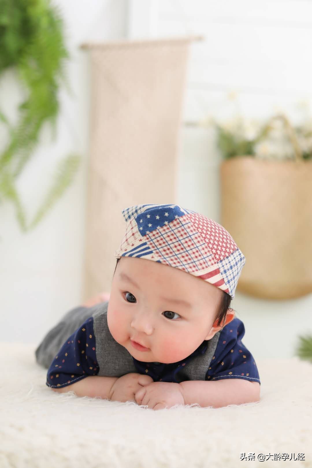 九个月的宝宝还不如六个月的宝宝,九个月的宝宝好可爱哦