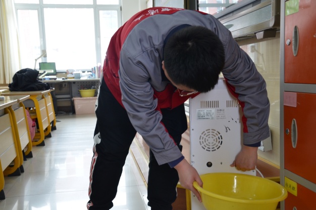 护航开学季严守校园食品安全,护航开学严查学校食堂安全