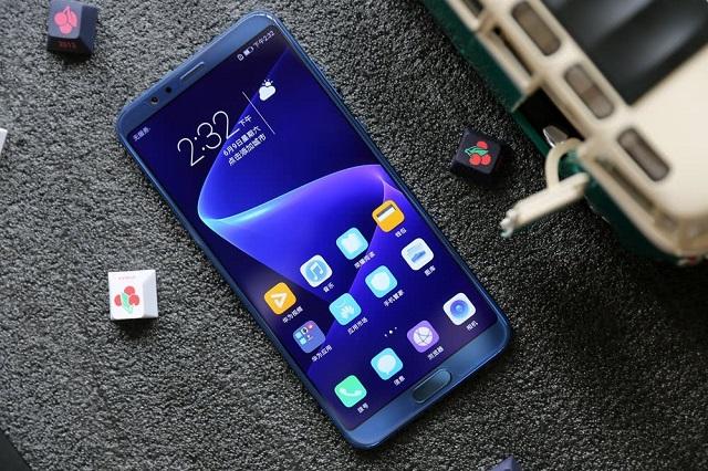 荣耀v20双十一白天1699晚上1599,荣耀v20现在还值得购买