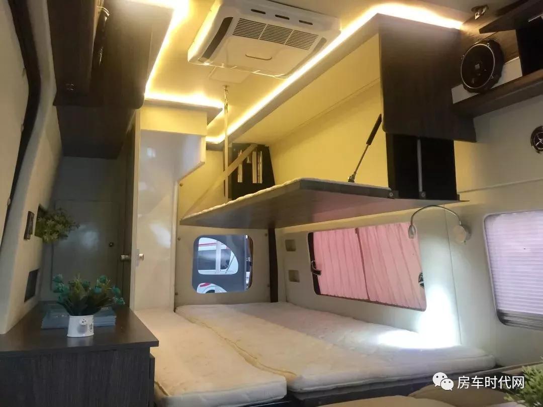 福特全顺房车横床,飞翔福特新全顺房车布局
