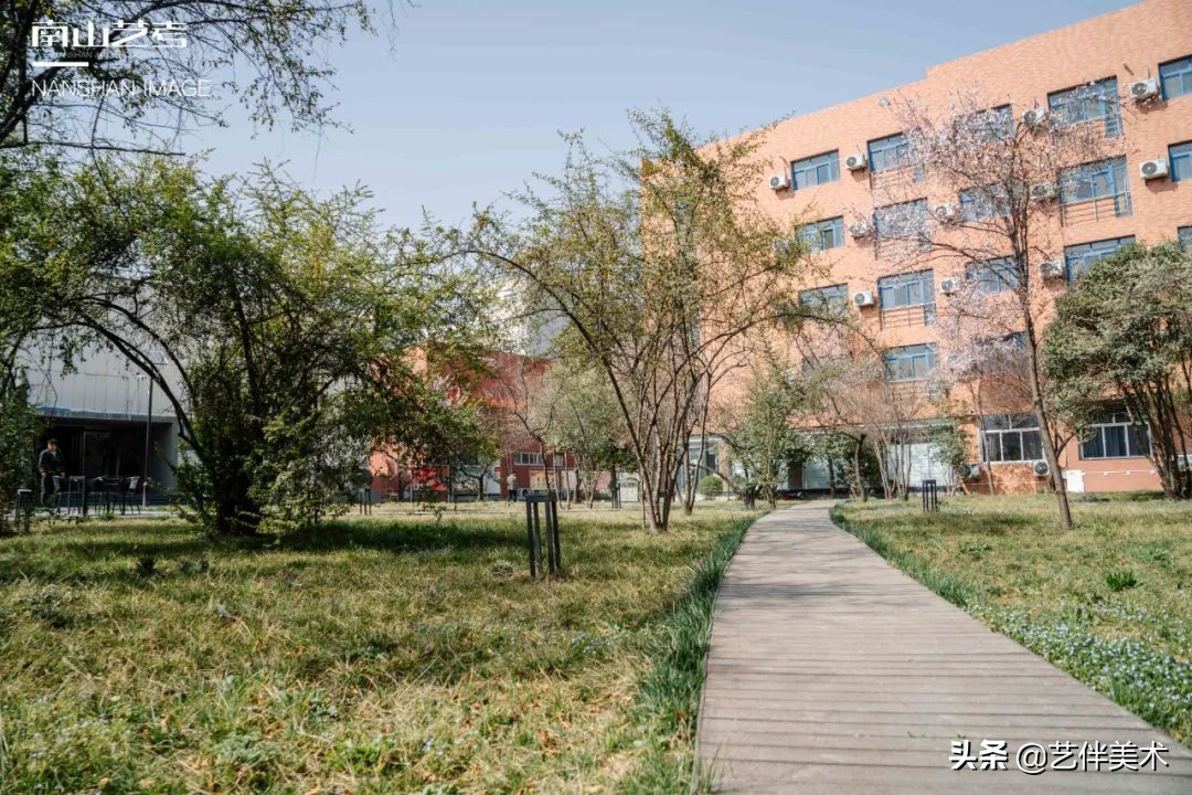 南山艺考画室怎么样收费,西安南山艺考画室官方账号