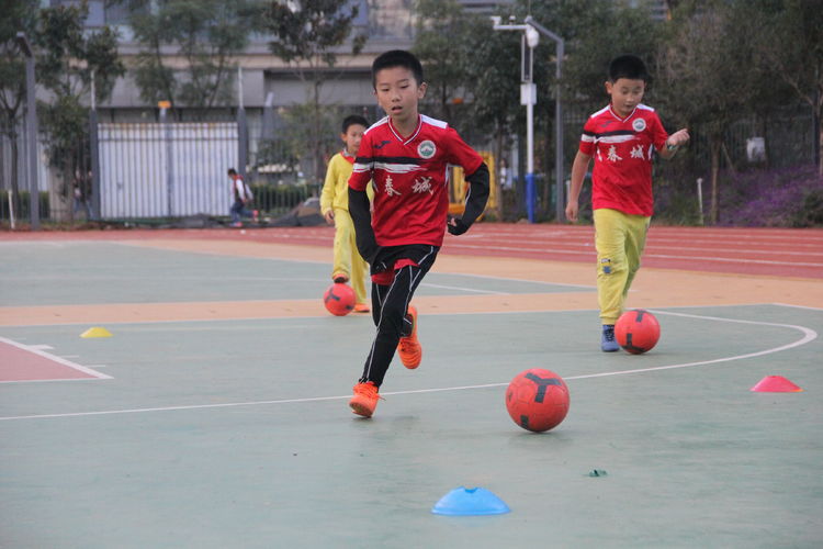 足球让人感动的体育精神,足球的体育精神