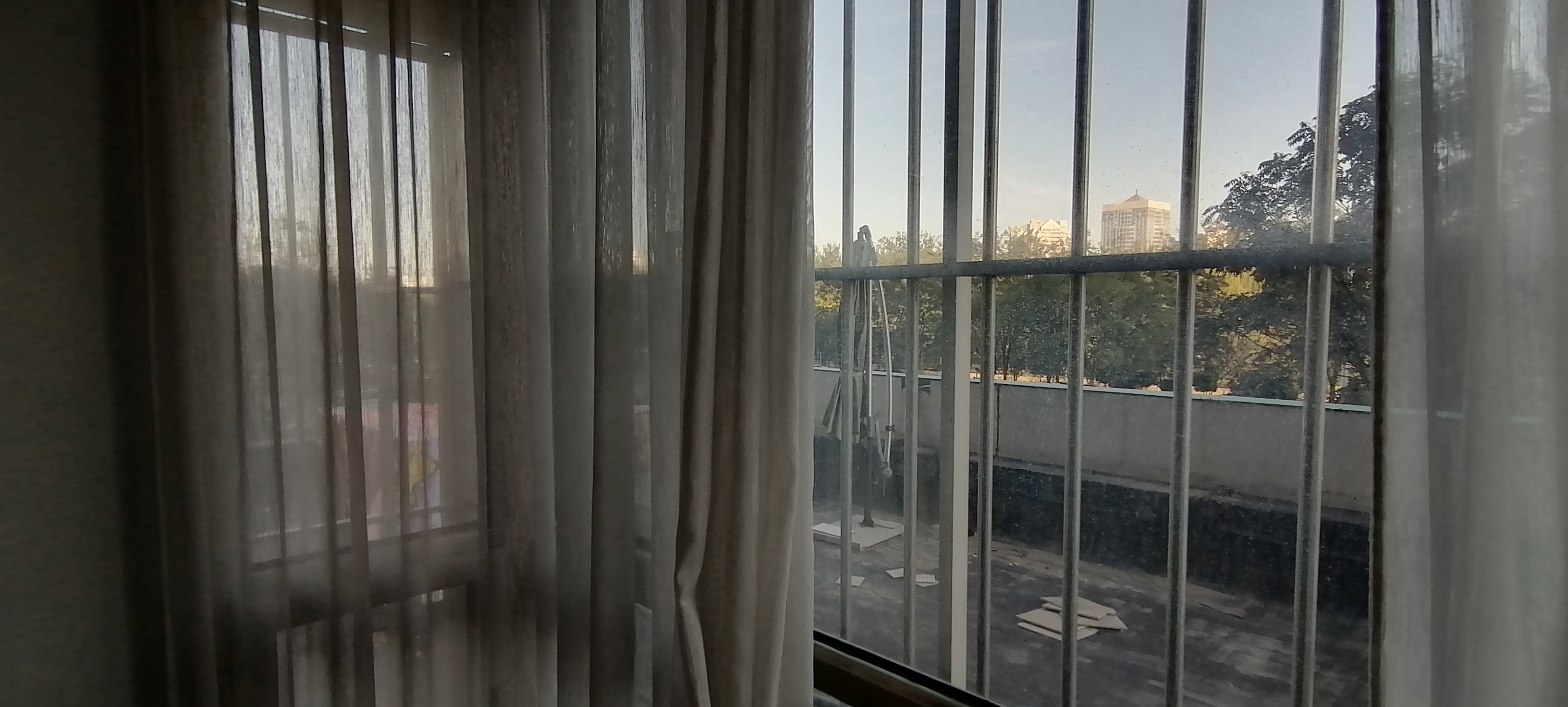 首付200w买一套300w的房子,200w的房首付