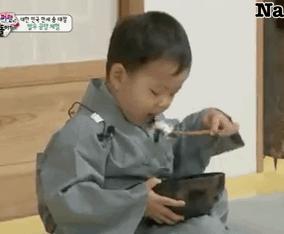 小时候的表情包长大后是什么样子,表情包小时候可爱长大后帅的一批