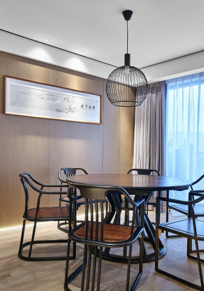 餐桌圆桌和方桌哪个更好看,餐桌方桌和圆桌怎么选