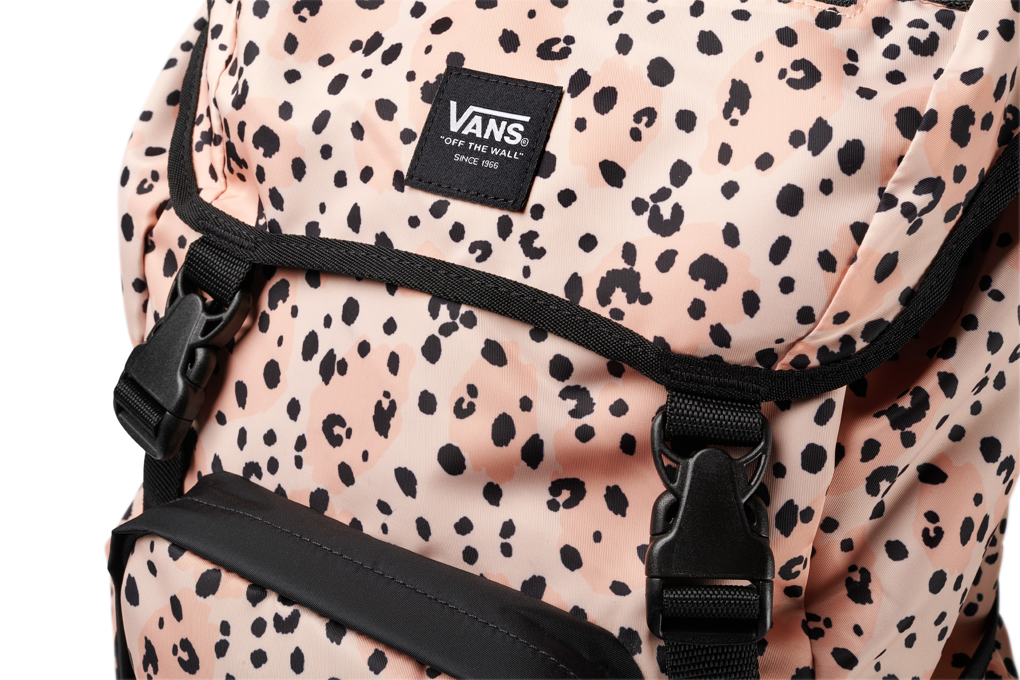 蒙上粉色豹纹滤镜的VANS，甜skr人！