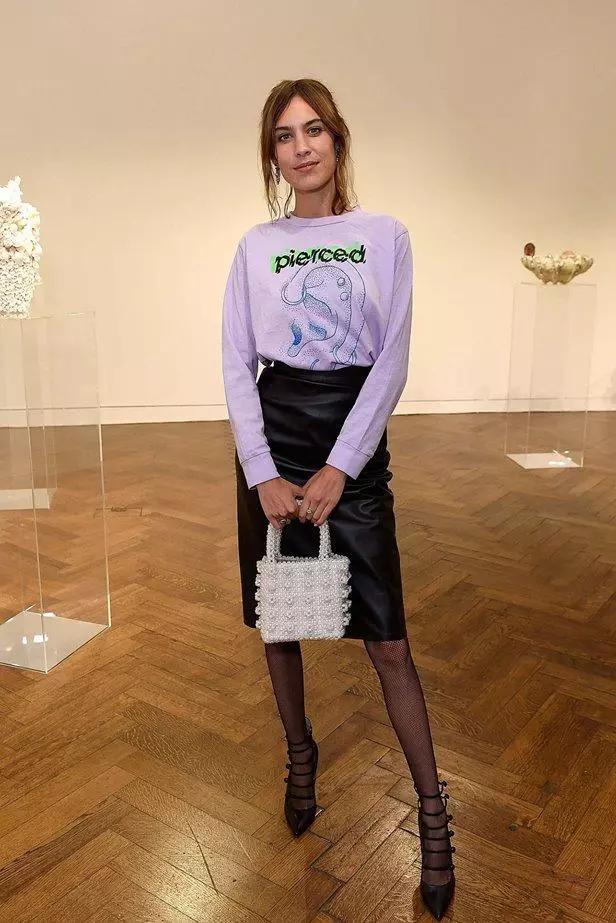 2020冬天流行什么包包款式,今年流行的串珠包