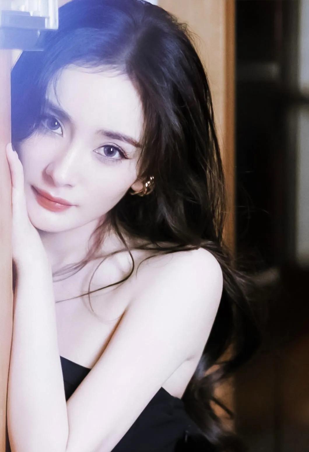 哪个男星演的狐狸精好看,长得像狐狸精的男明星