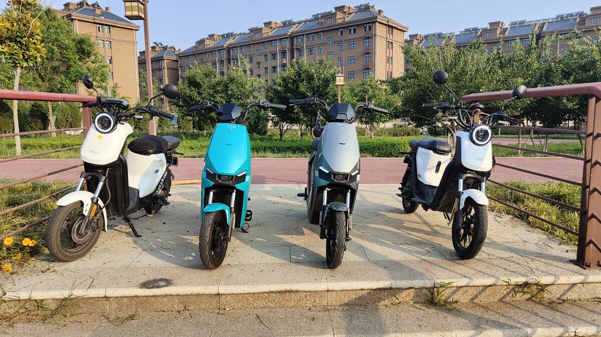 电动车哪个牌子电池续航能力最强,3000电摩续航超过200公里的电动车