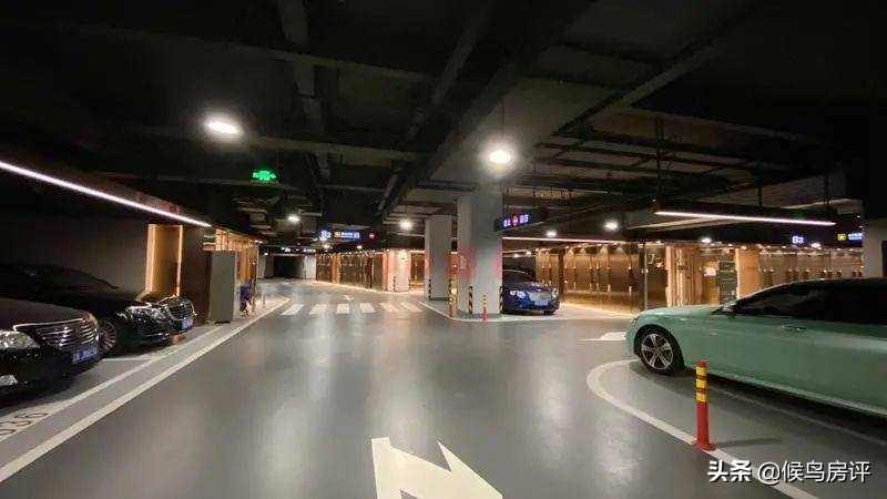 1000万可以买到什么豪车,1000万可以买到怎样的别墅