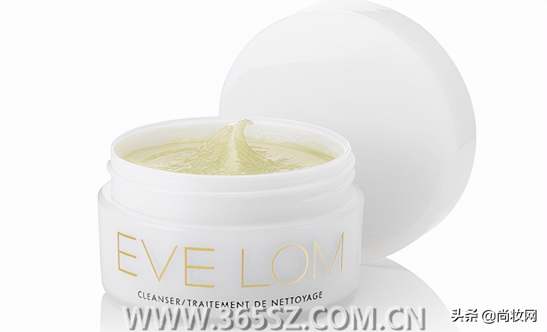 如何戴口罩让脸不潮湿,戴口罩的正确方法显脸小