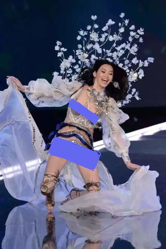 维密牵手杨幂视频,维密杨幂