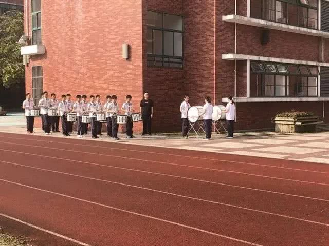 上海小学排名前十名的学校有哪些,上海22所中小学入选