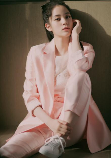 欧阳娜娜长身体,22岁的欧阳娜娜多迷人