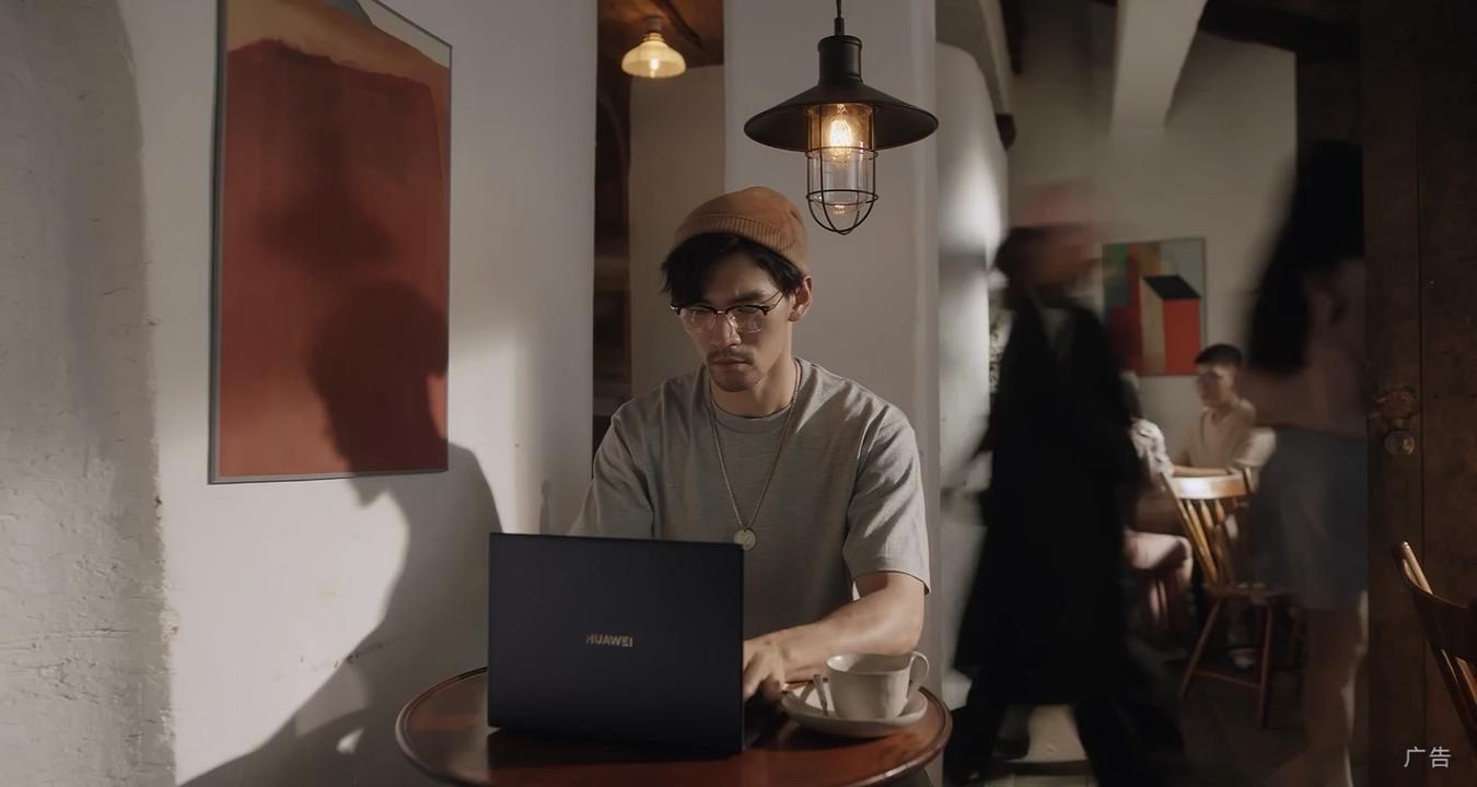 什么轻薄笔记本好用,好看的笔记本电脑轻薄