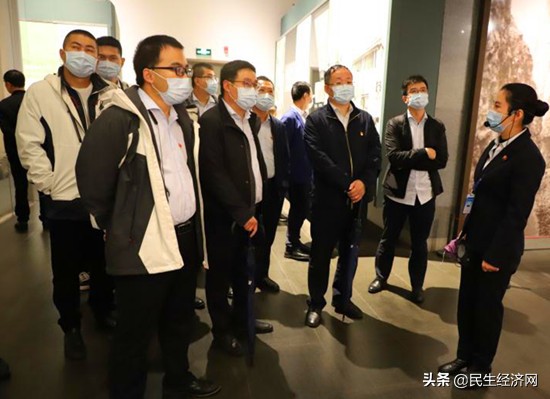 中交重庆合长项目主题*党**日瞻仰伟人故里